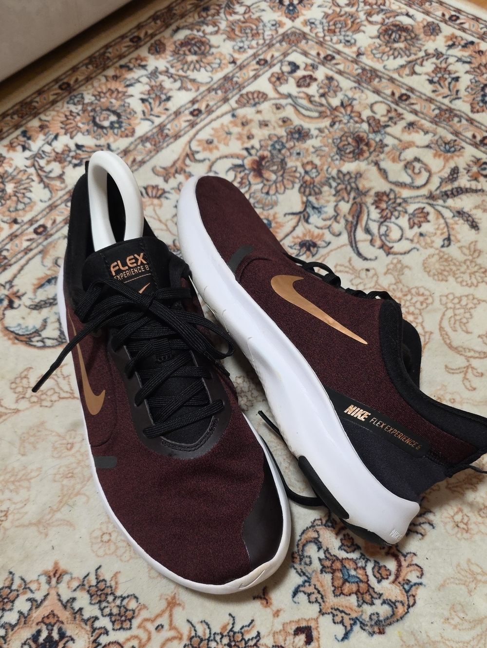 Women's Nike Flex Experience8 Shoes-  Maroon w/ Gold Swoosh & White Sole